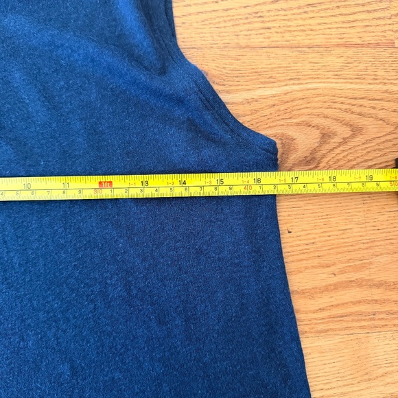 NWOT Athleta Getaway Linen Blend Muscle Tank in Eclipse (blue) (Size S) - Picture 5 of 8